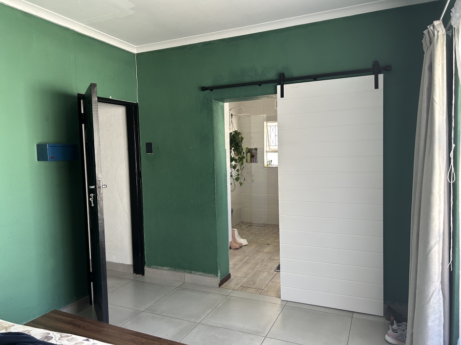 To Let 4 Bedroom Property for Rent in St Michaels Western Cape